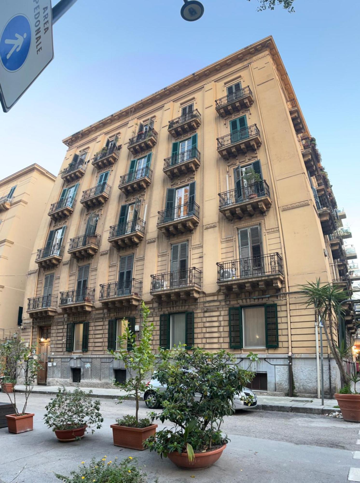 Hotel Baru'S House Palermo Esterno foto